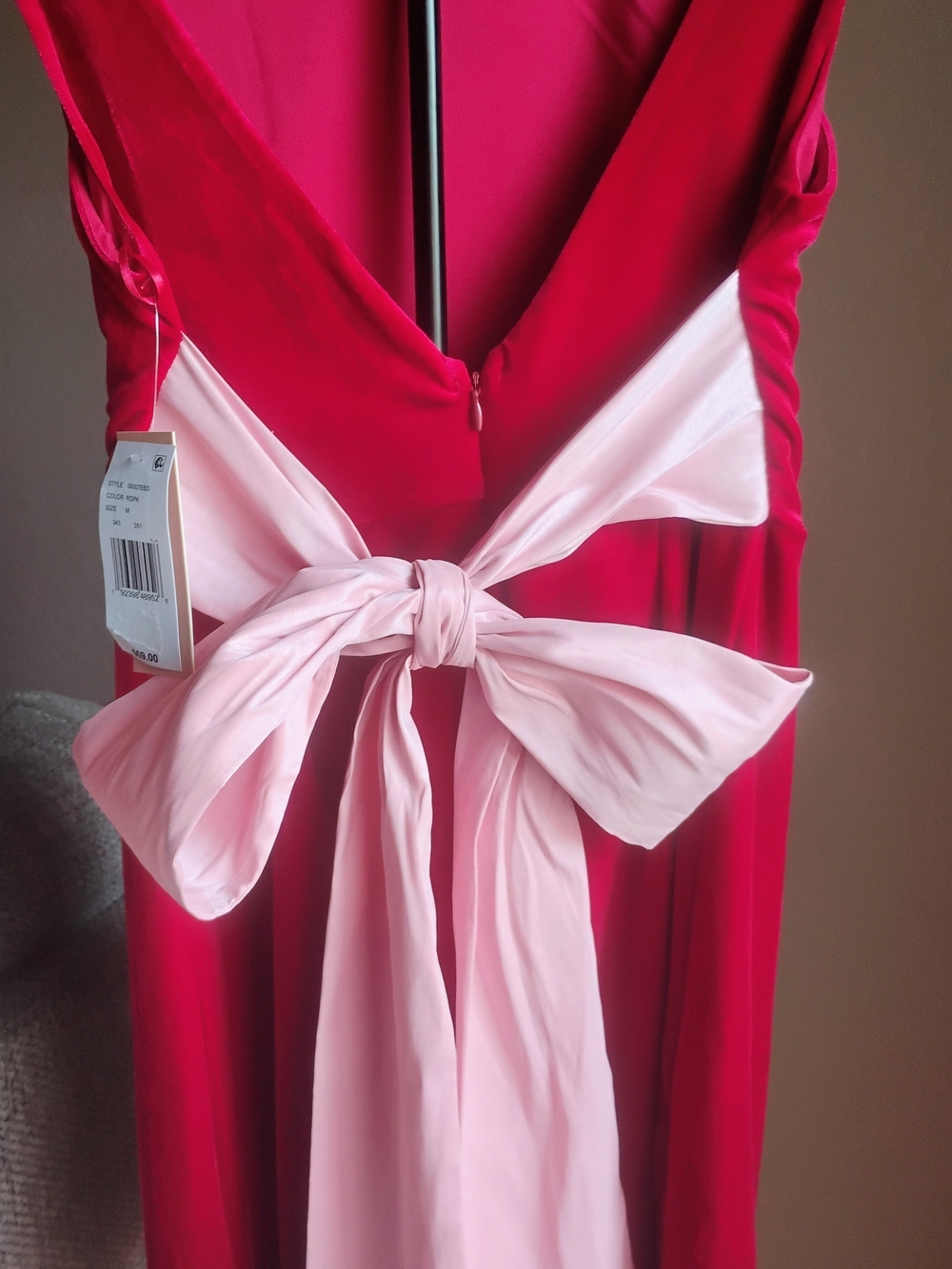 Evolutionary Size M Pink Velour Festive Mini Dress with Pink Bow Back